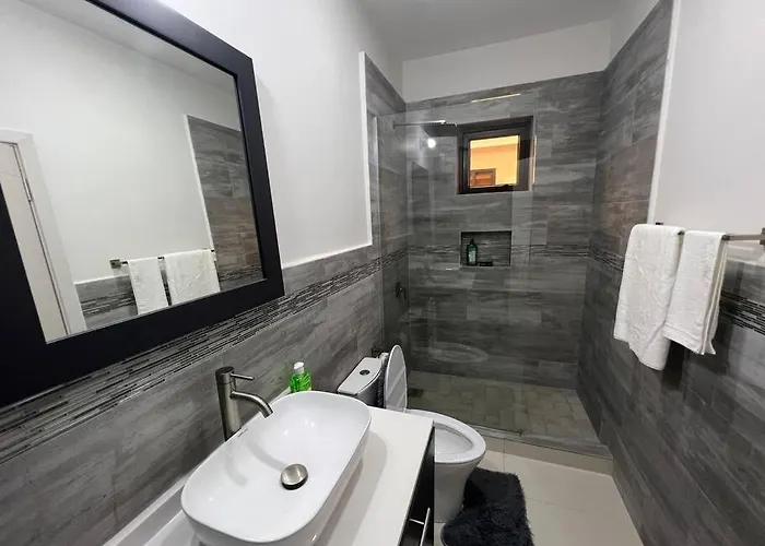 Bright Cove Luxury 1