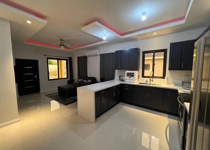 Holiday home Bright Cove Luxury 1 *