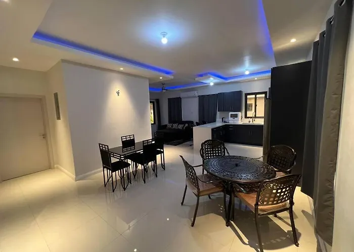 Bright Cove Luxury 1